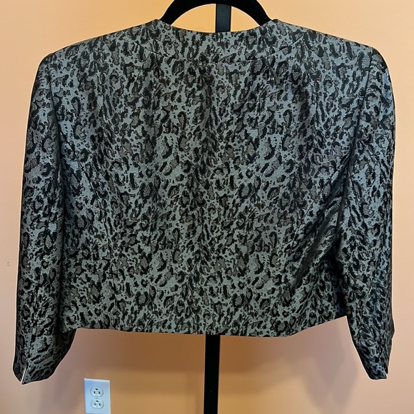 Kasper formal shimmer black ad grey leopard print jacket size 8 - Picture 5 of 8